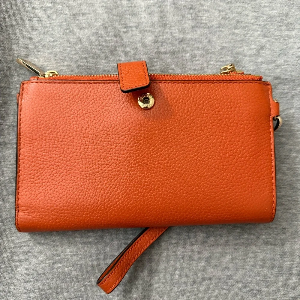 Michael Kors Wallet - Picture 3 of 6